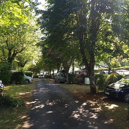 Camping Le Pigeonnier Saint-Crépin-et-Carlucet Zewnętrze zdjęcie