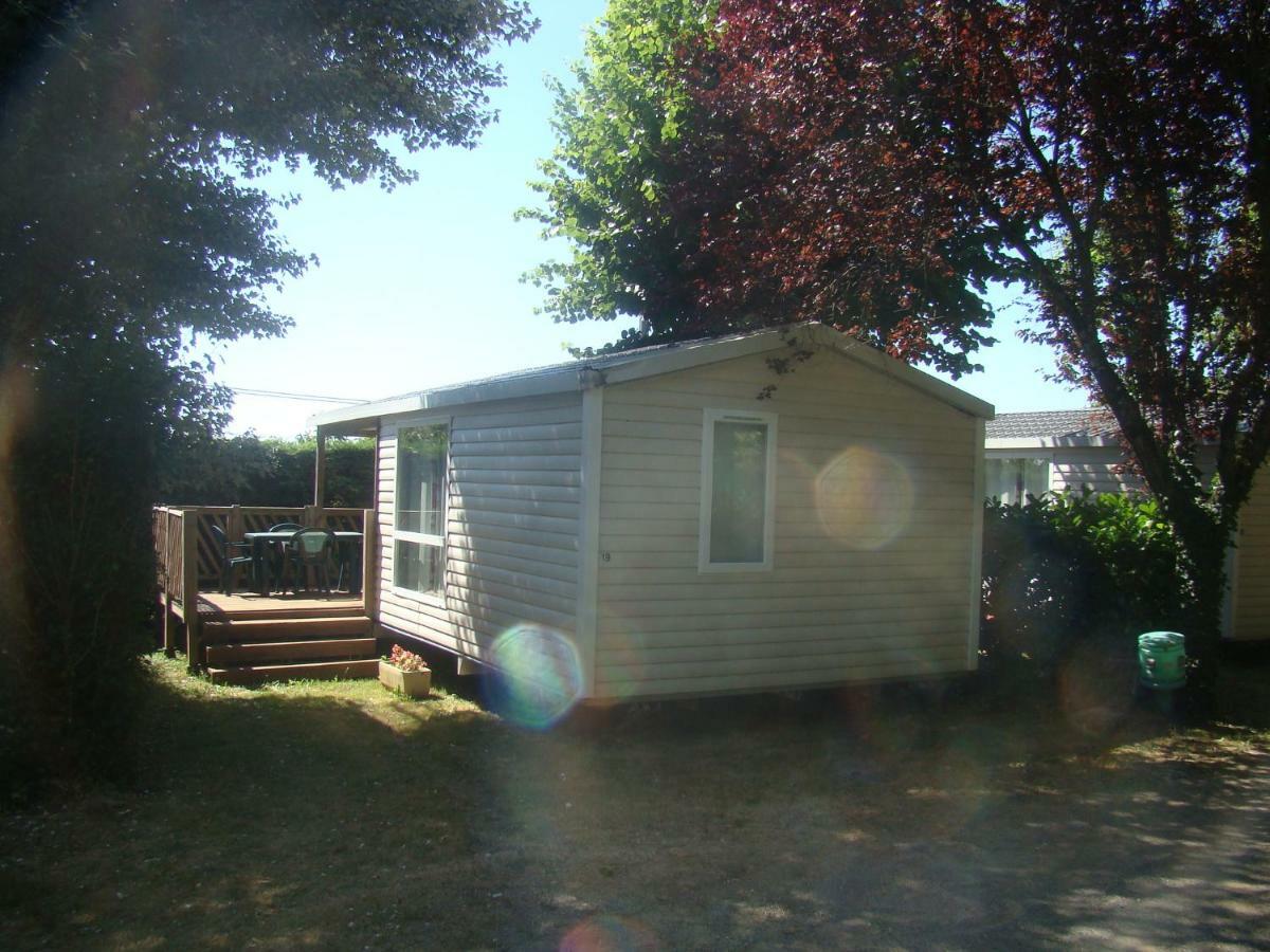 Camping Le Pigeonnier Saint-Crépin-et-Carlucet Zewnętrze zdjęcie