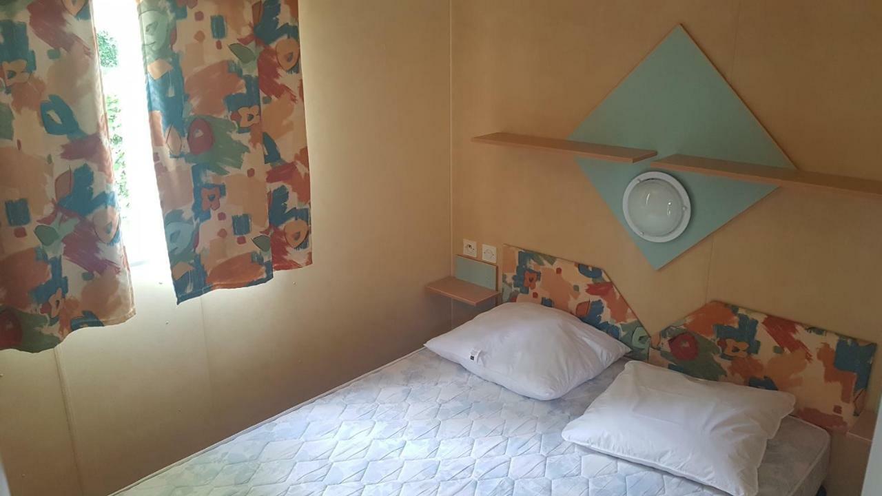 Camping Le Pigeonnier Saint-Crépin-et-Carlucet Zewnętrze zdjęcie